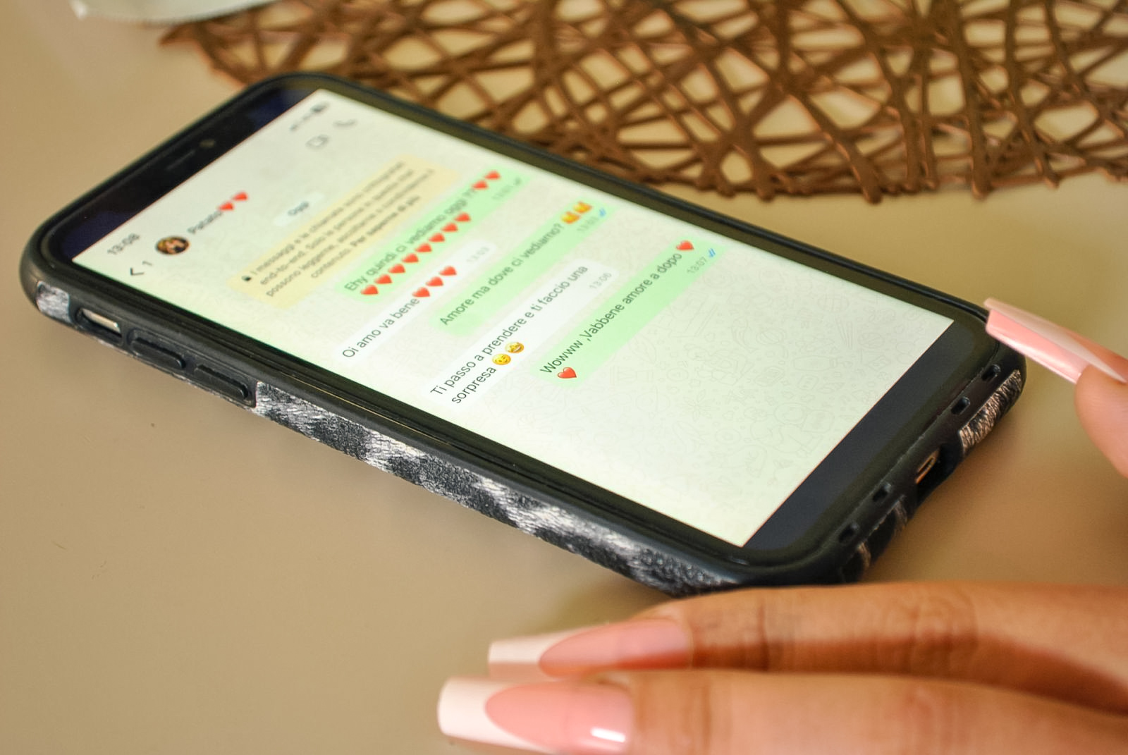 telefono con messaggio
